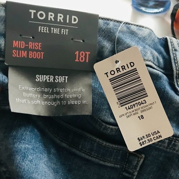 NWT Torrid Distressed Mid Rise Slim Boot Jeans Size 18T x 33" - Picture 6 of 7
